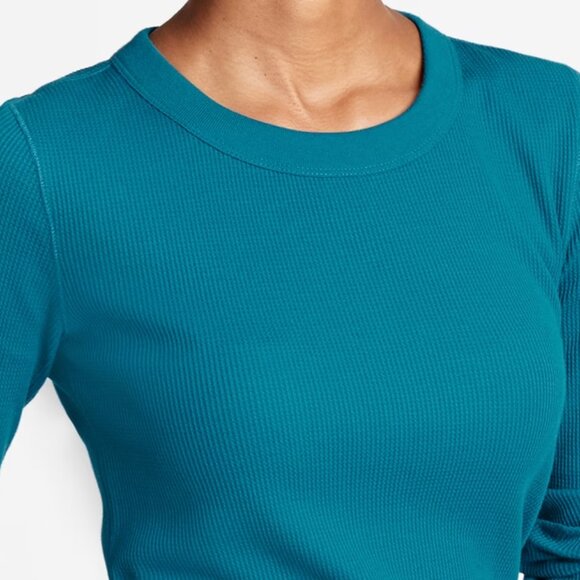 Gap Women's Waffle Knit Long Sleeve Crewneck T-Shirt - Picture 2 of 2
